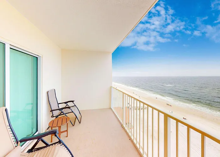 Holiday home Waterfront With Deck Balcony Ac & Washer Dryer