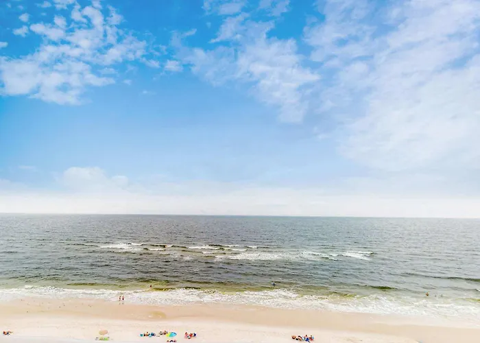 Holiday home Waterfront With Deck Balcony Ac & Washer Dryer