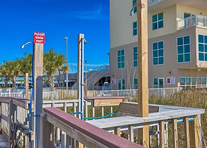 Waterfront With Deck Balcony Ac & Washer Dryer Holiday home *